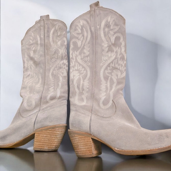 Jeffrey Campbell Rancher Cowboy Boots - Picture 4 of 7